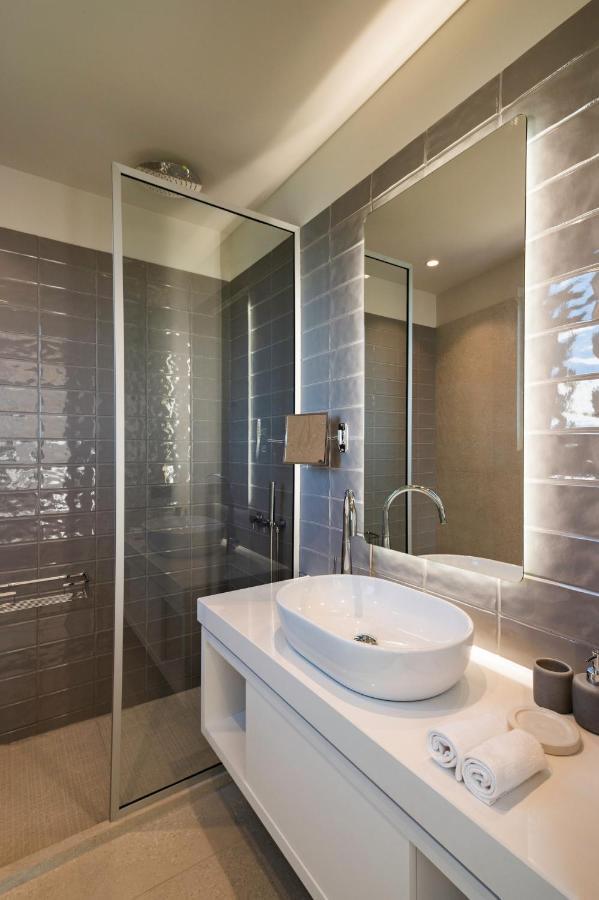 Your Private Retreat By The Beach, With Heated Pool, By Thinkvilla Petres  Exteriör bild