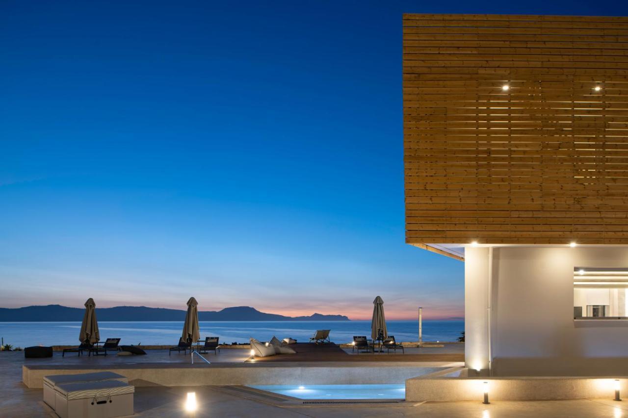 Your Private Retreat By The Beach, With Heated Pool, By Thinkvilla Petres  Exteriör bild